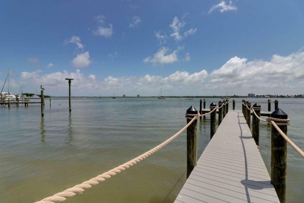 Estero Island Apartment With Boat Dock Fort Myers Beach Exterior foto