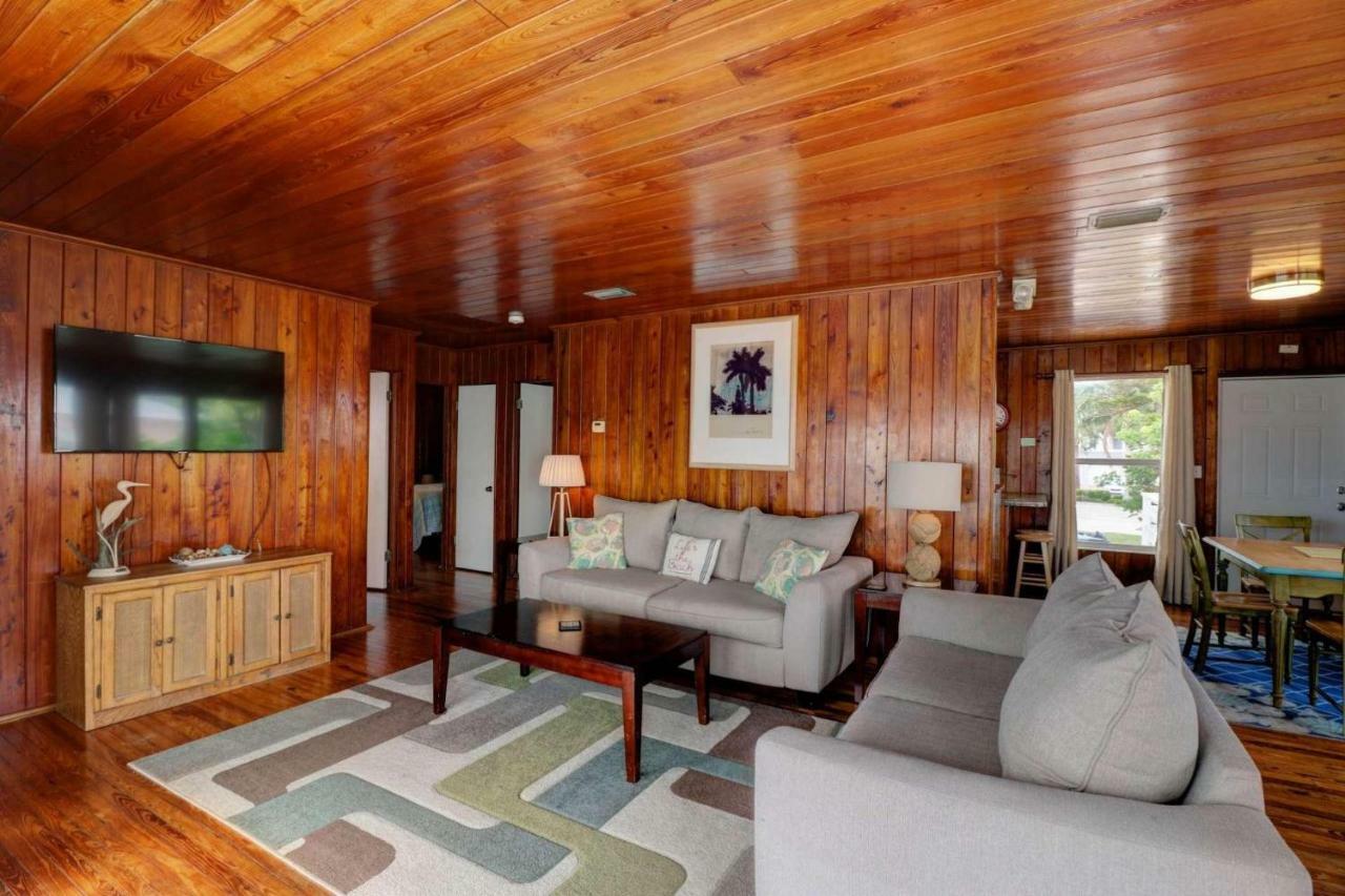 Estero Island Apartment With Boat Dock Fort Myers Beach Exterior foto