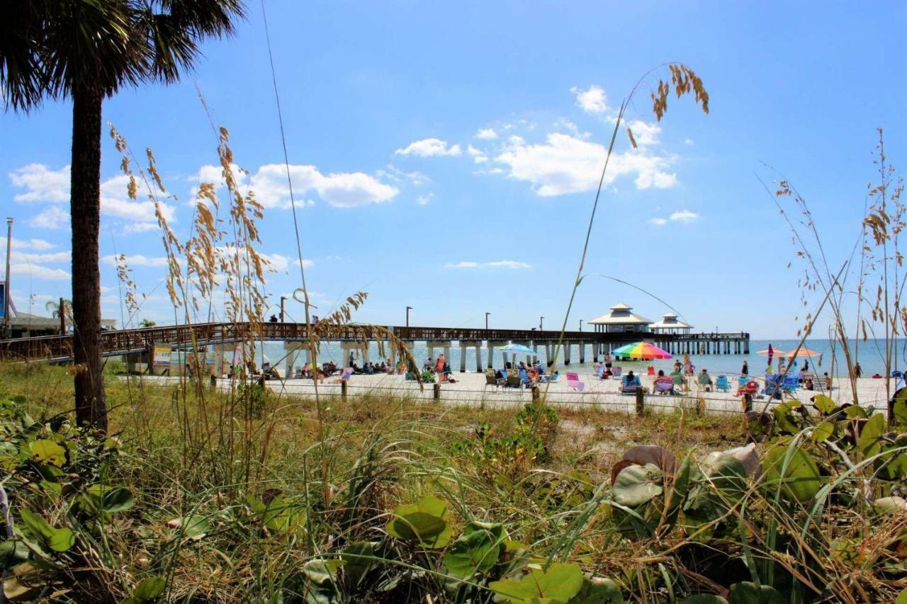 Estero Island Apartment With Boat Dock Fort Myers Beach Exterior foto