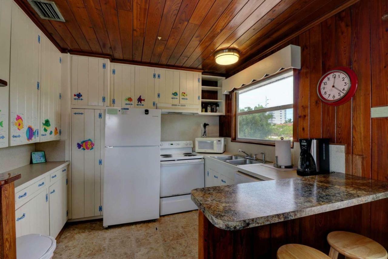 Estero Island Apartment With Boat Dock Fort Myers Beach Exterior foto